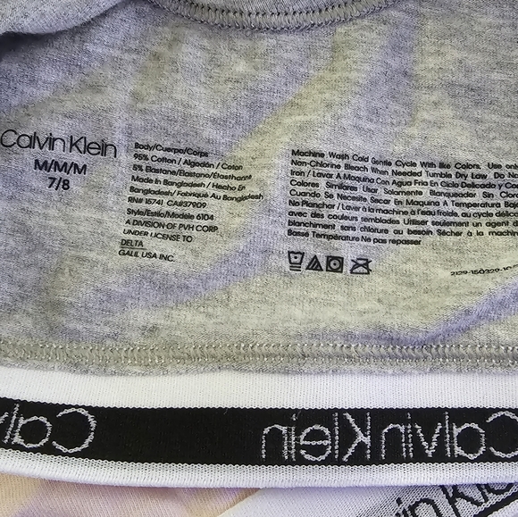 Calvin Klein Youth Medium Pink and Gray Bra | In good condition, used once - Picture 3 of 4